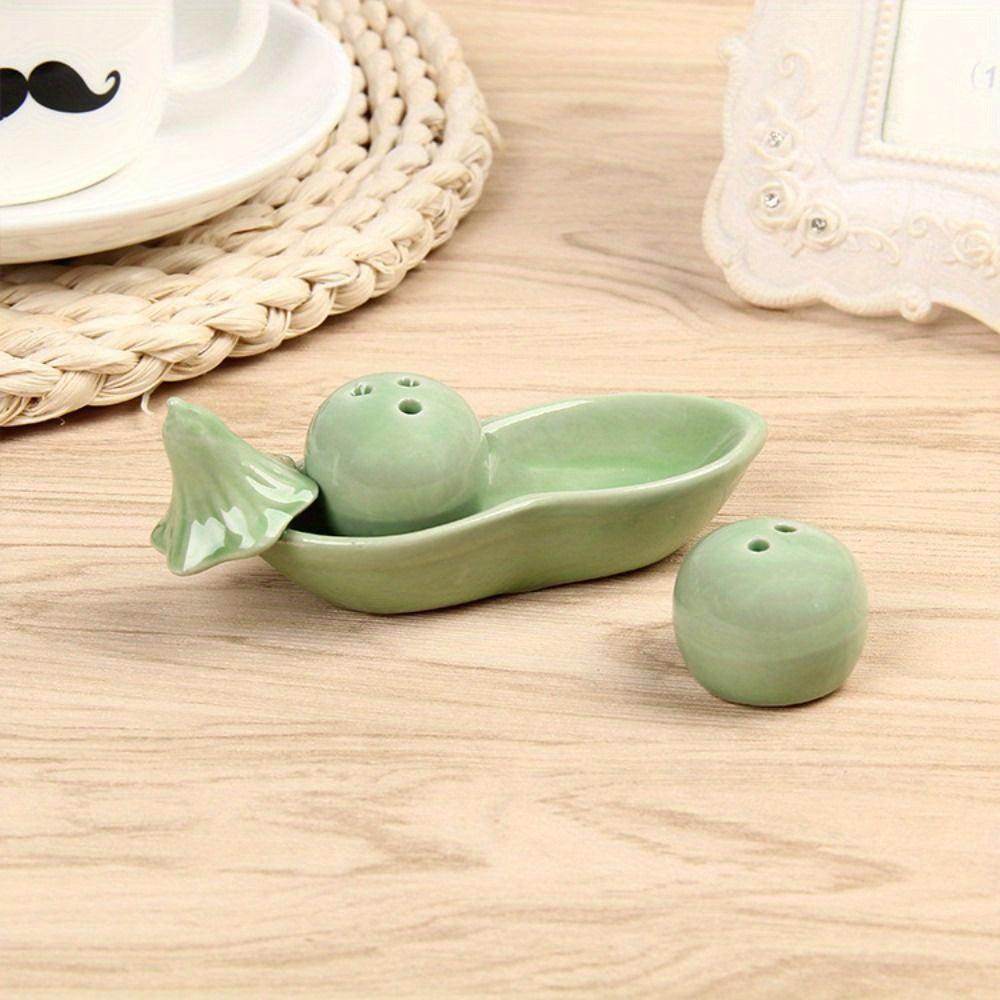 Cute Ceramic "Two Peas in a Pod" Salt & Pepper Shaker - My Store