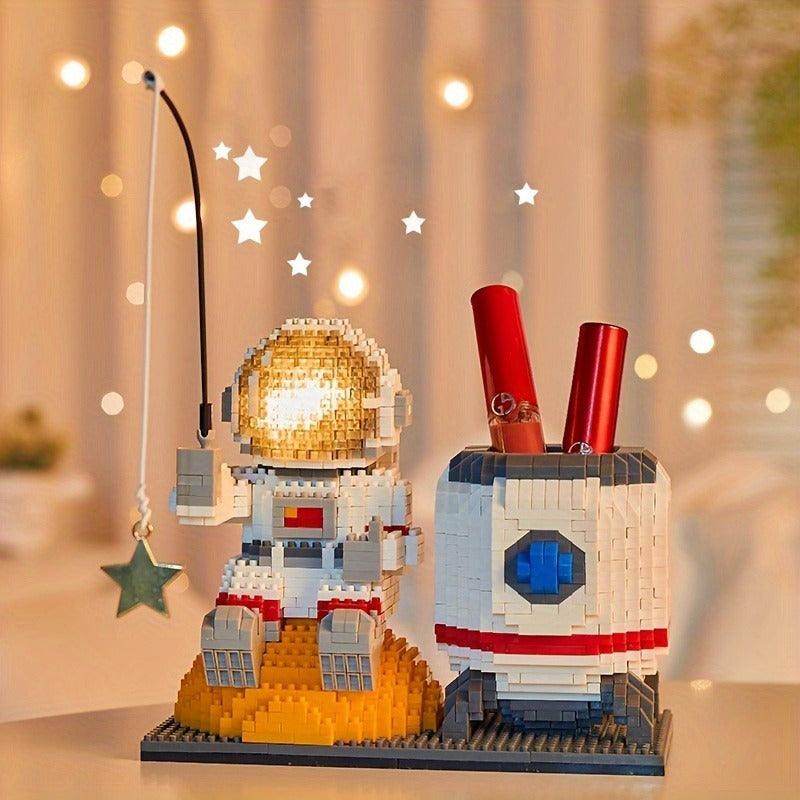 3D Astronaut Building Blocks Pen Holder - My Store