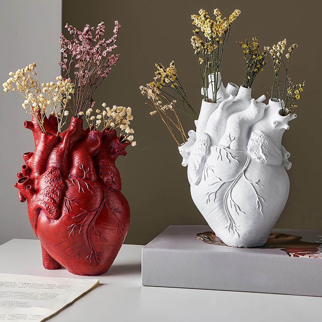 Art Deco Heart-Shaped Resin Vase - My Store