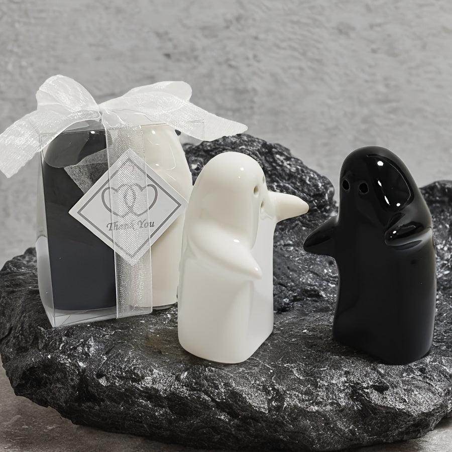 2pcs Ceramic Hugging Salt Shakers Set - My Store