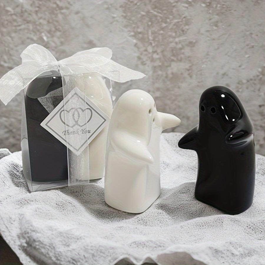 2pcs Ceramic Hugging Salt Shakers Set - My Store