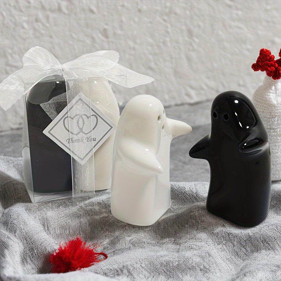 2pcs Ceramic Hugging Salt Shakers Set - My Store
